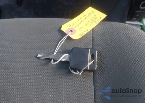 2019 Nissan Nv200 S z USA, uszkodzony, nr VIN 3N6CM0KN3KK694816